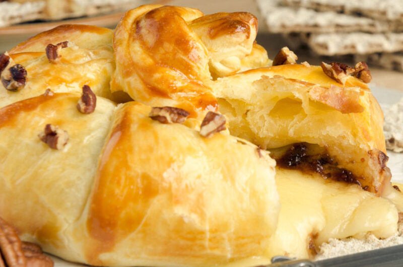 Baked Brie in Puff Pastry